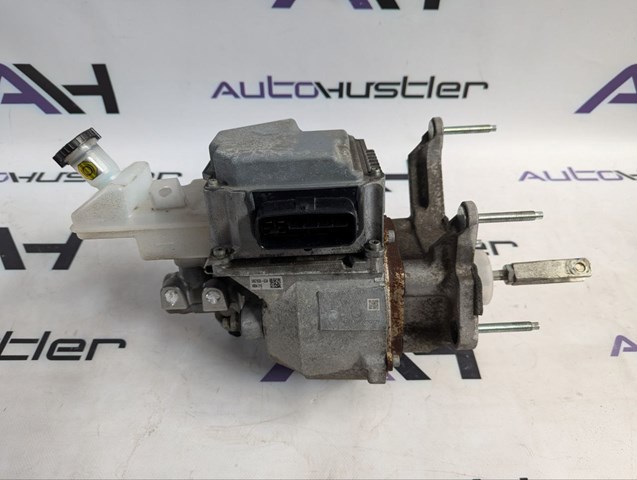 Циліндр гальмівний, головний 460073NF9A NISSAN