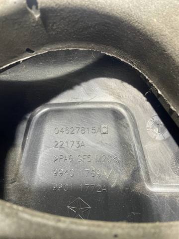 Кришка двигуна декоративна 4627815AC CHRYSLER