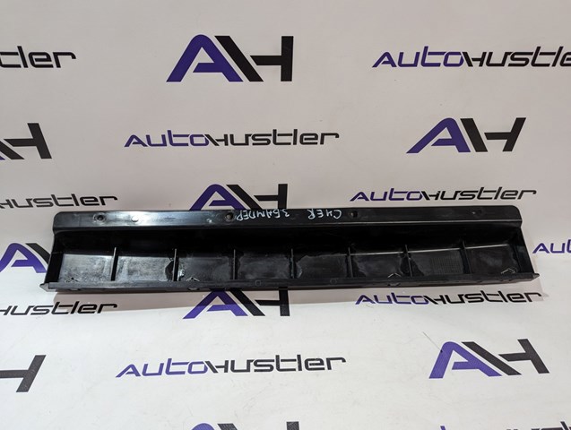 Кронштейн бампера заднього, центральний 68287884AB CHRYSLER