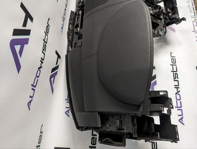 Панель приладів торпеди LR088401 LAND ROVER