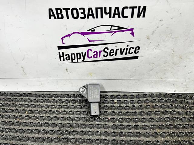 Датчик тиску наддуву (датчик нагнітання повітря в турбіну) 06E906051AA VAG