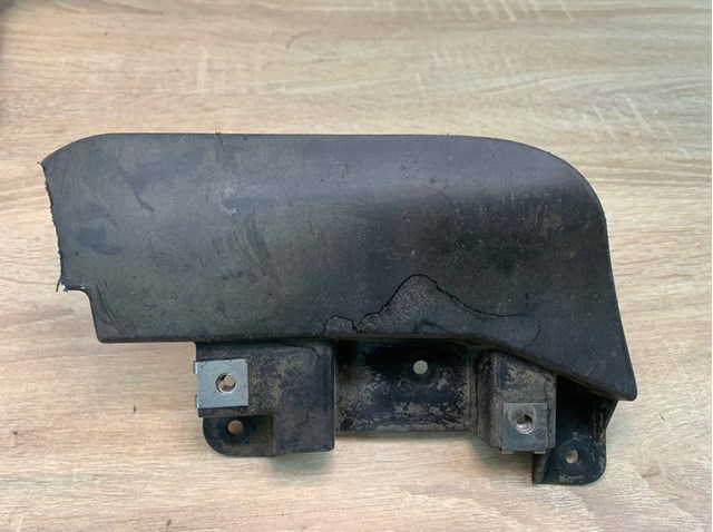 Бризковики задній, лівий 4L0854815 VAG