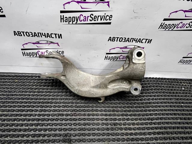 Вилка нижня амортизатора переднього, права 4M0413038 VAG