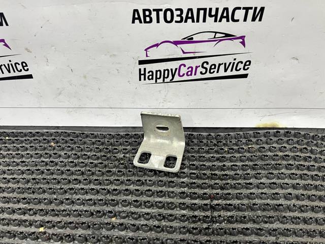 Кронштейн підсилювача переднього бампера 4M0804286 VAG