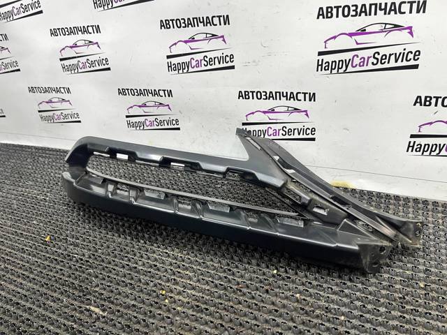 Дефлектор переднього бампера, лівий 4M0807157D VAG