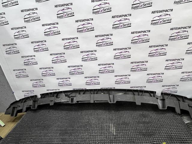 Кронштейн бампера заднього, центральний 4M0807458 VAG