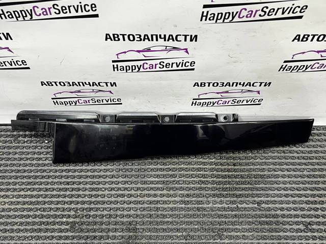 Накладка задніх дверей, правих, вертикальних 4M0839902 VAG