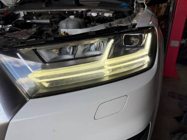Фара 4M0941033B VAG