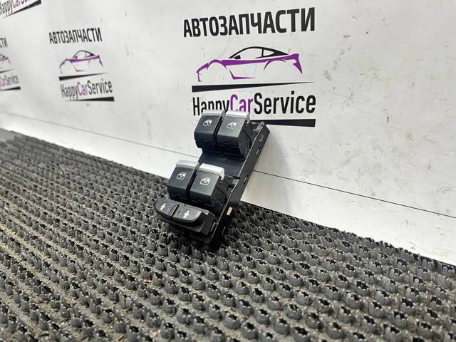 Кнопковий блок керування склопідіймачами передній лівий 4M0959851B VAG
