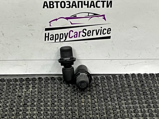 Відбійник п'ятої двері 8X0827499 VAG