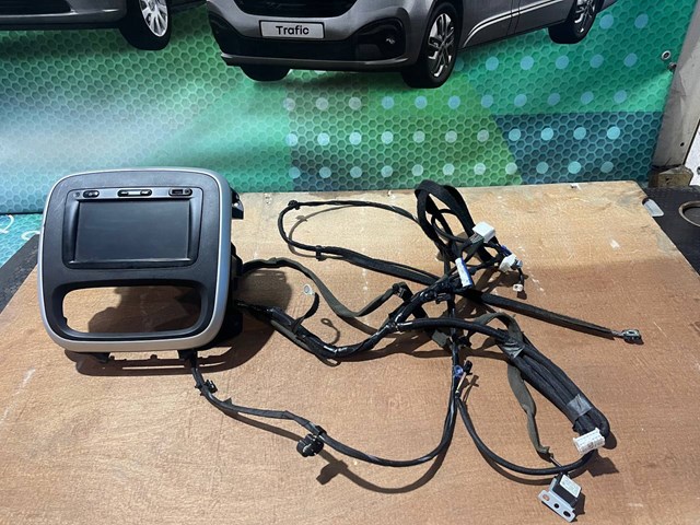 Магнітола 281150198R RENAULT