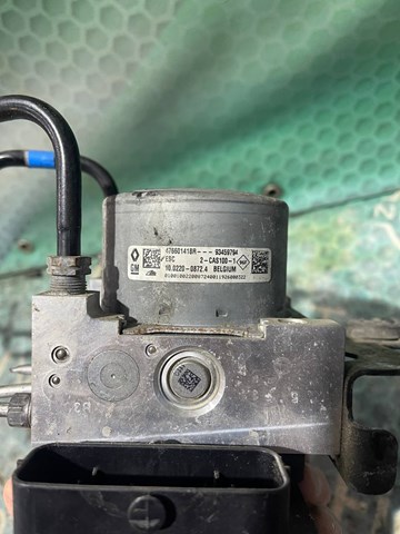 Блок АБС гідравлічний 476601418R RENAULT