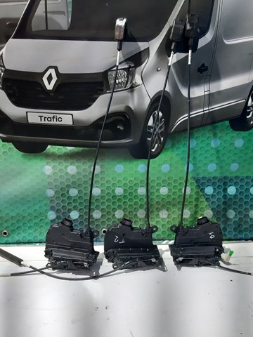 Замок передніх пасажирських дверей 805027088R RENAULT