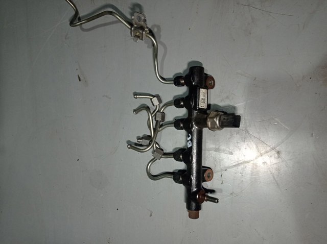 Паливна рампа 9674300080 PEUGEOT