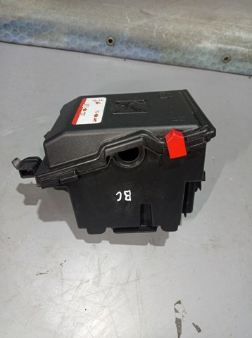 Корпус блоку запобіжників 9804681980 PEUGEOT