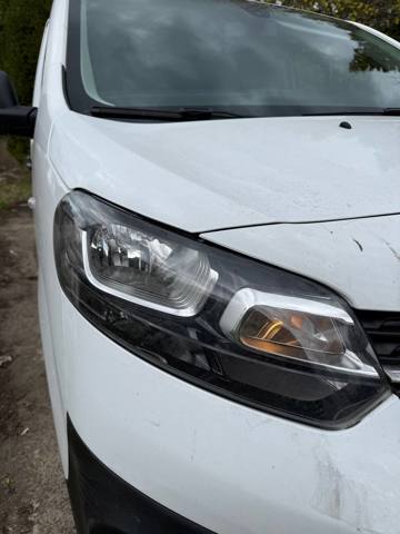 Основна фара - вставка 9808567680 OPEL