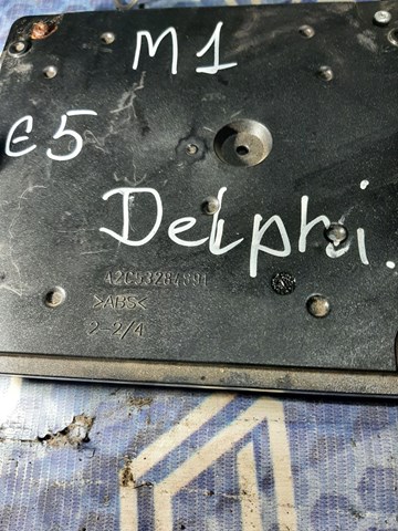 Реле запобіжників Рено Меган III