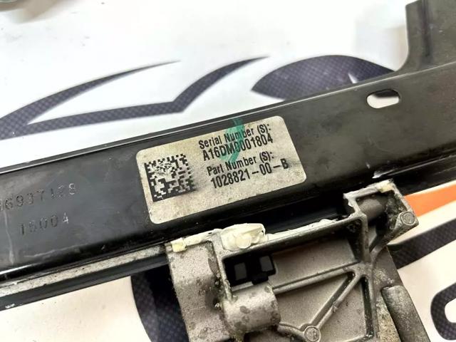Механізм склопідйомника двері задньої, правої 102882100F TESLA