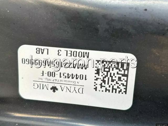Важелі задньої підвіски 104445100F TESLA