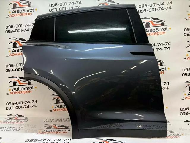 Двері задні в зборі 1069538E0A TESLA