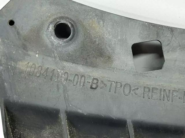 Кронштейн бампера переднього, правий 108417000B TESLA