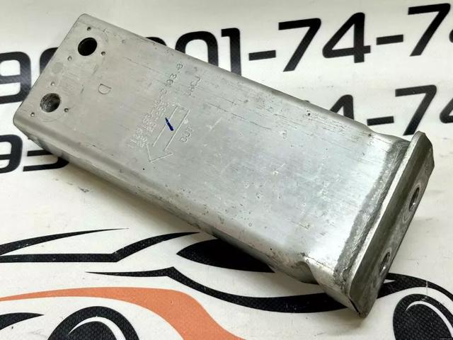 Кронштейн підсилювача переднього бампера 110919300C TESLA