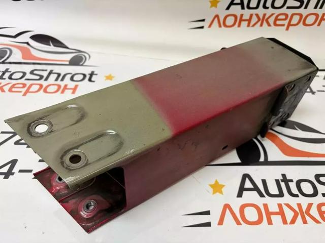 Кронштейн підсилювача переднього бампера 148746100A TESLA