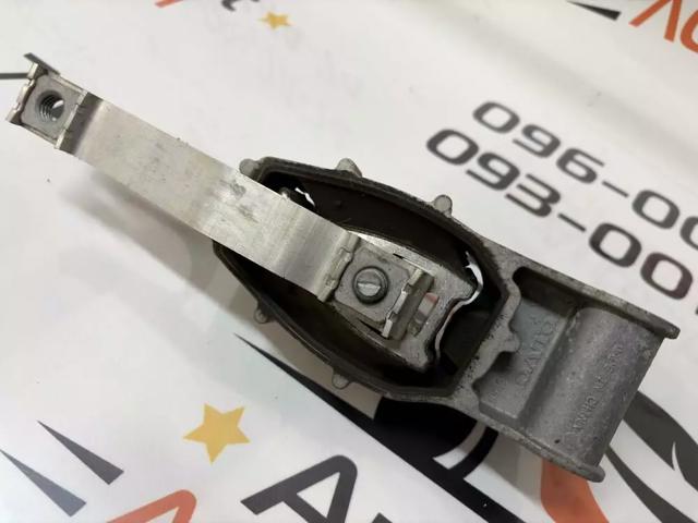 Задня подушка двигуна 31686298 VOLVO