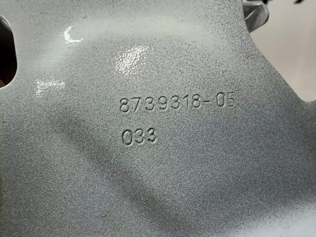 Кронштейн кріплення крила переднього правого, передній 41009466094 BMW