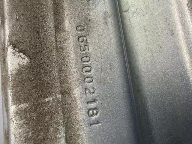 Кузовщина ліва 42781084 GM