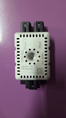 Підсилювач сигналу антени 5Q0035570 VAG