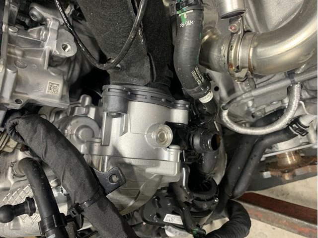 Заслінка повітряна 05L128063E VAG