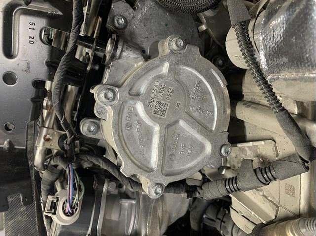 Насос вакуумний 05L145100B VAG