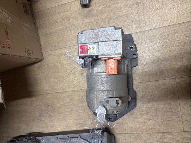 Компресор кондиціонера 1EA820807B VAG