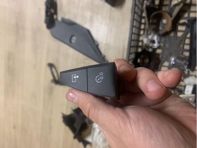Кнопка скидання добового пробігу 4G1927227 VAG