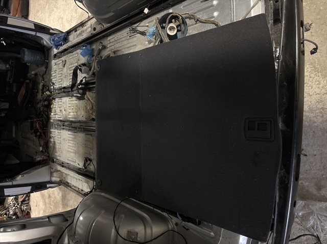 Облицювання багажного відсіку нижнє 4G5863463D36R VAG