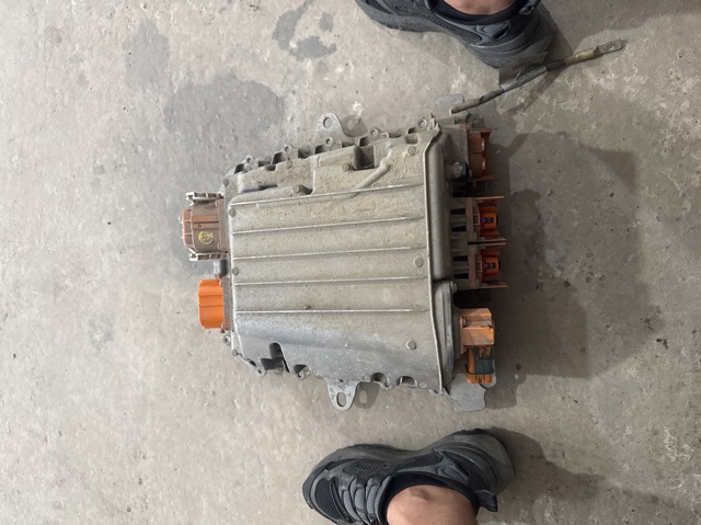 Модуль (ЕБУ) управління АКБ 4KE915250B VAG