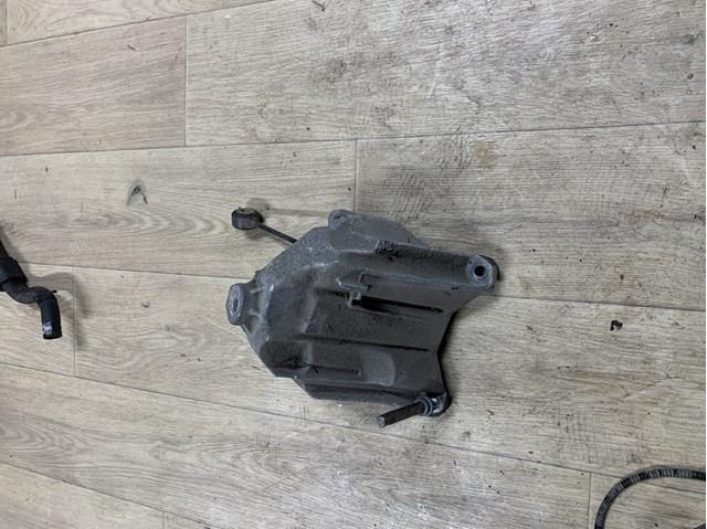Кронштейн подушки (опори) двигуна, лівої 4M0199307BM VAG