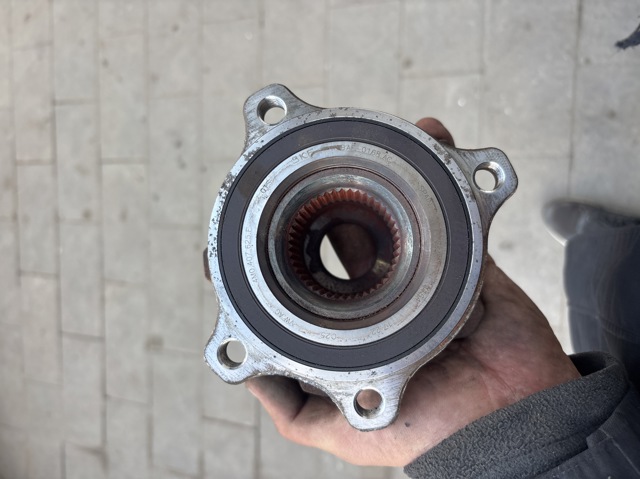 Підшипник ступиці пер/зад 4M0407625E VAG