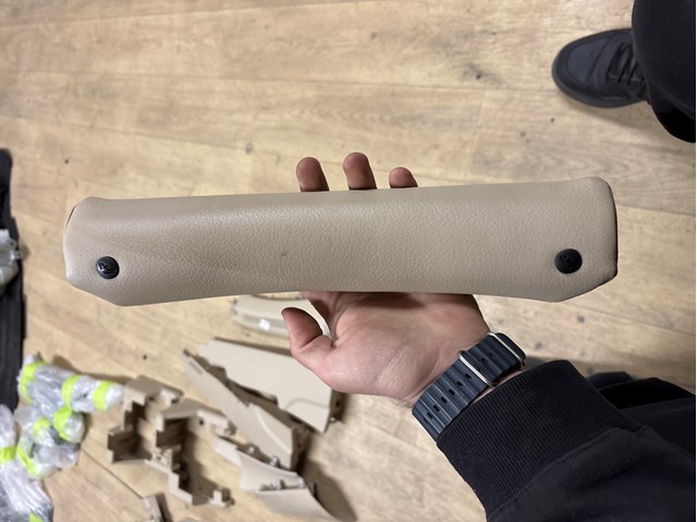4M0883425PSG4 VAG