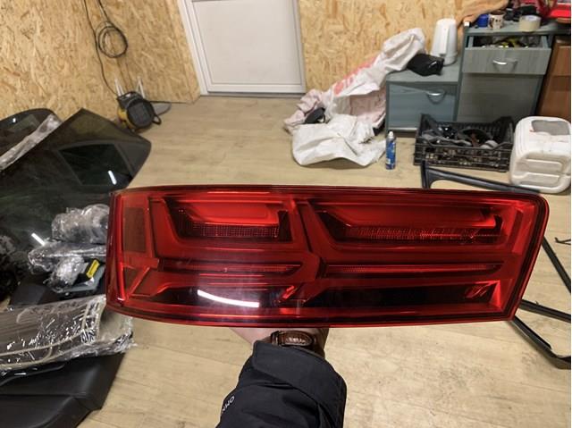 Задня ліва фара 4M0945093D VAG