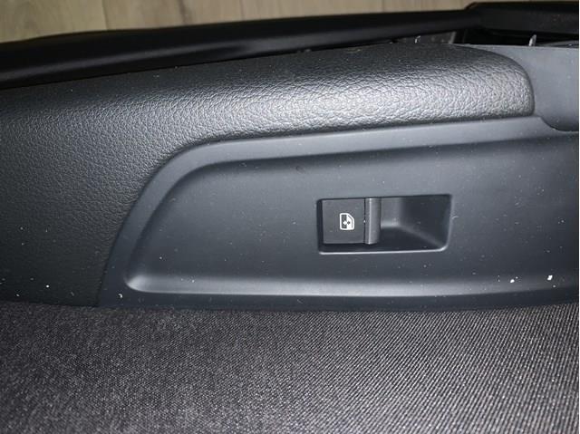 Кнопка склопідйомника передня права audi a4 b9 4M0959855  5PR
