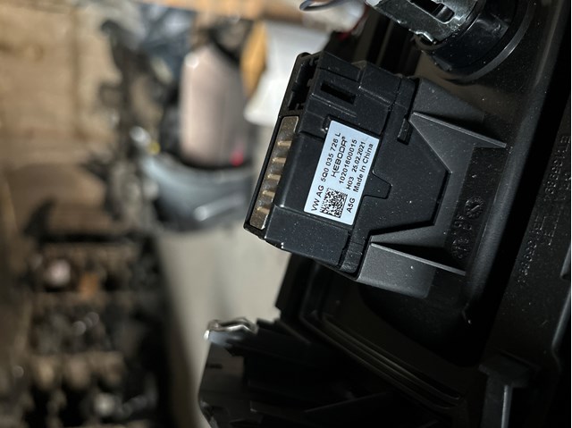 USB-розгалужувач 5Q0035726L VAG