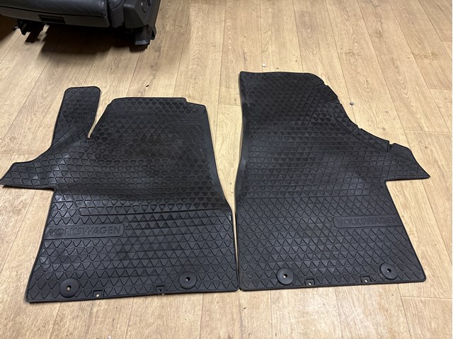 Килимки в салон передні 7H106150282V VAG