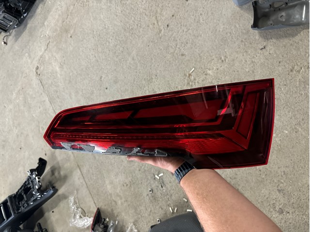 Задні ліхтарі 80A945076C VAG