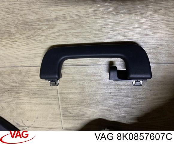 Поручні (тримачі) і гачок для одягу 8K0857607C VAG