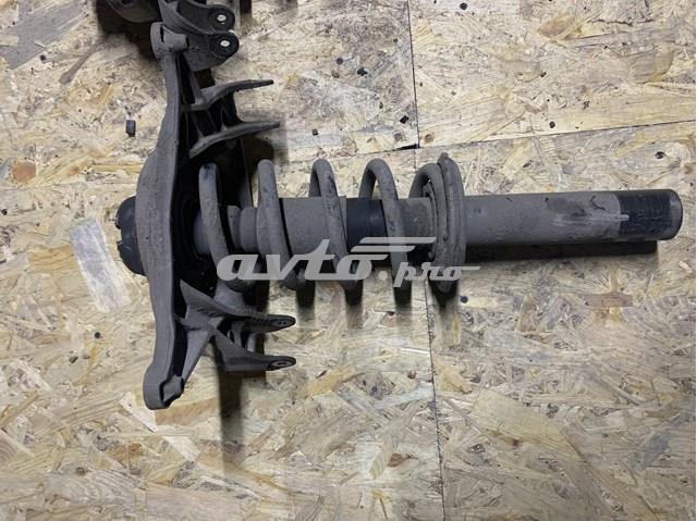 Амортизатор передньої підвіски 8R0413031F VAG