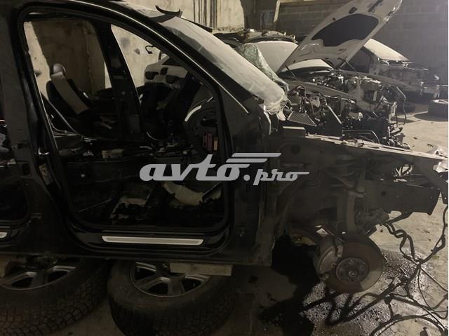 Поріг зовнішній правий 8R0809848 VAG