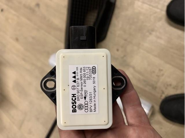 Датчик поперечного прискорення (ESP) 8R0907637B VAG