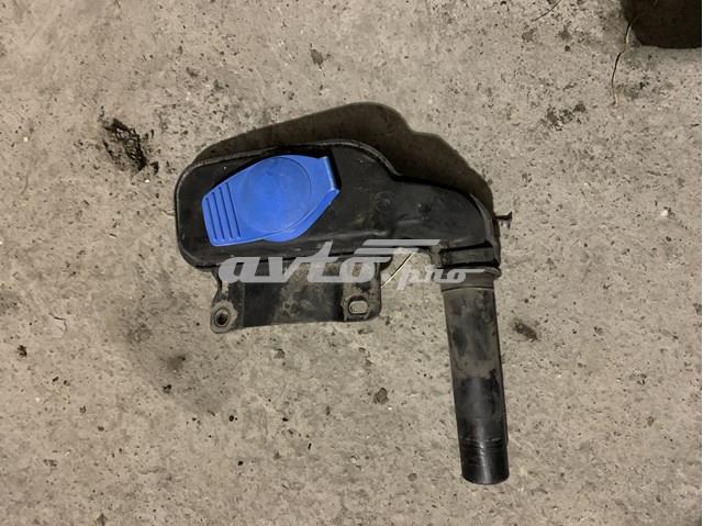 Горловина бачка омивача 8R0955452 VAG